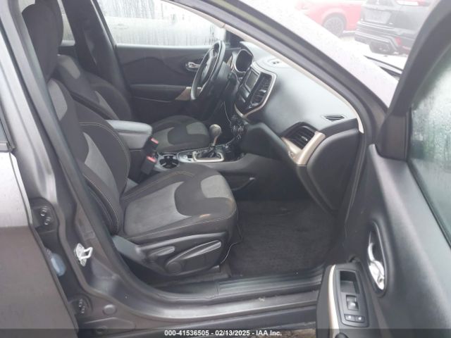 1C4PJMCX1JD579246 Jeep Cherokee Latitude 4x4