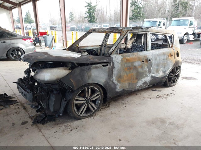 KIA SOUL + 2015 KNDJP3A56F7775415 Image 2