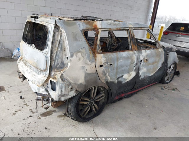 KIA SOUL + 2015 KNDJP3A56F7775415 Image 4