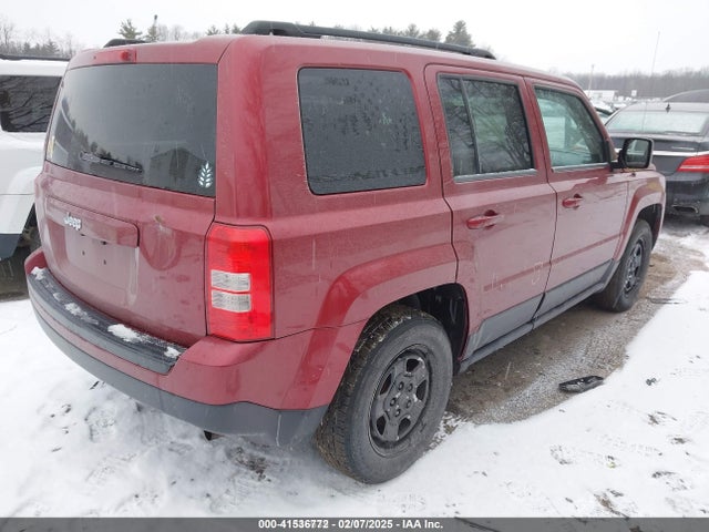 1C4NJPBA4FD313006 Jeep Patriot Sport