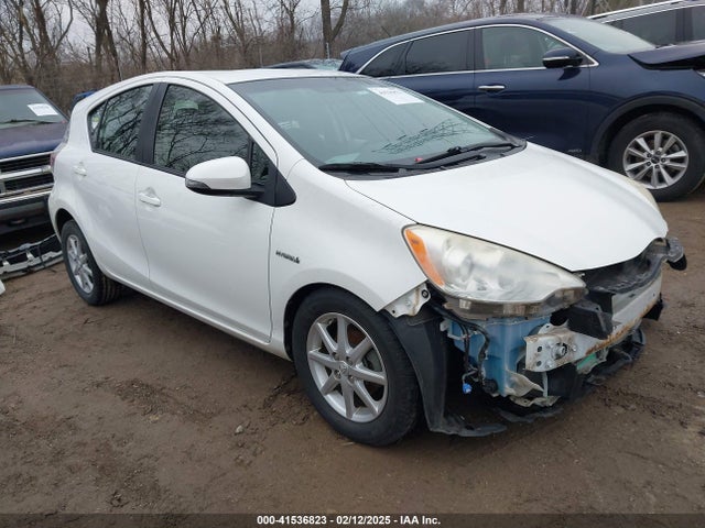 41536823 :رقم المزاد ، JTDKDTB30C1520414 vin ، 2012 Toyota Prius C Three مزاد بيع