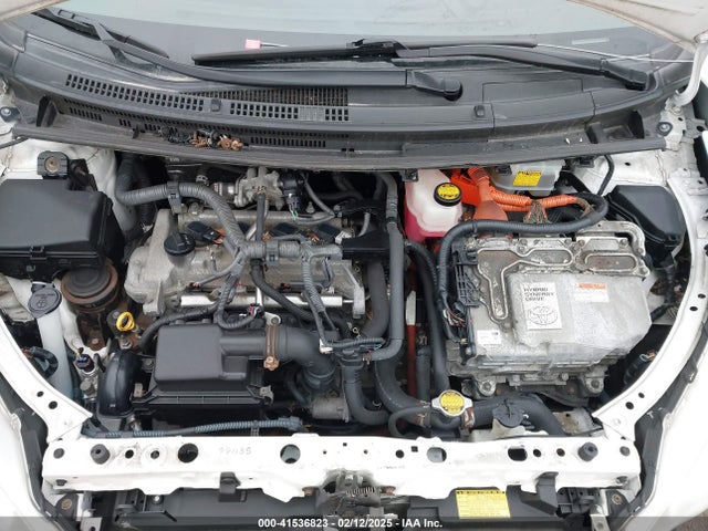 41536823 :رقم المزاد ، JTDKDTB30C1520414 vin ، 2012 Toyota Prius C Three مزاد بيع