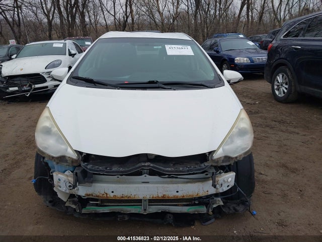 41536823 :رقم المزاد ، JTDKDTB30C1520414 vin ، 2012 Toyota Prius C Three مزاد بيع