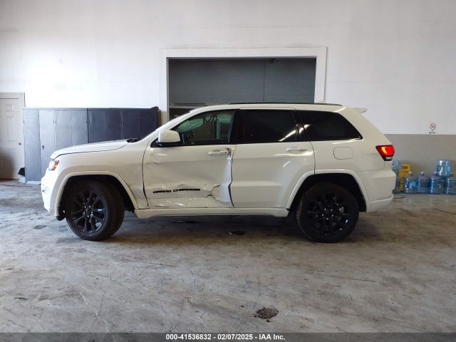 1C4RJFAG5JC356740 Jeep Grand Cherokee Altitude 4x4