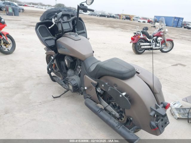 2021 INDIAN MOTORCYCLE CO. CHALLENGER 56KLCDRR7M3398724 Photo 2