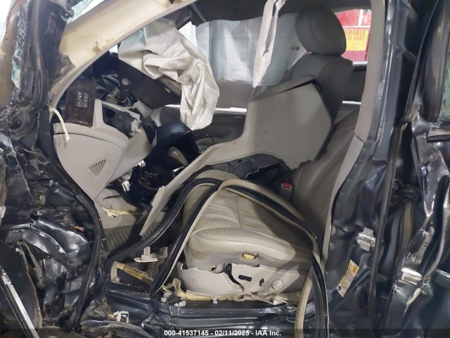 2009 CADILLAC DTS 1G6KD57Y69U109335 Photo 4