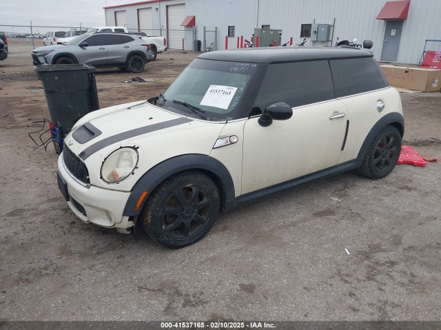 2009 MINI COOPER S WMWMF73539TT94151 Photo 1