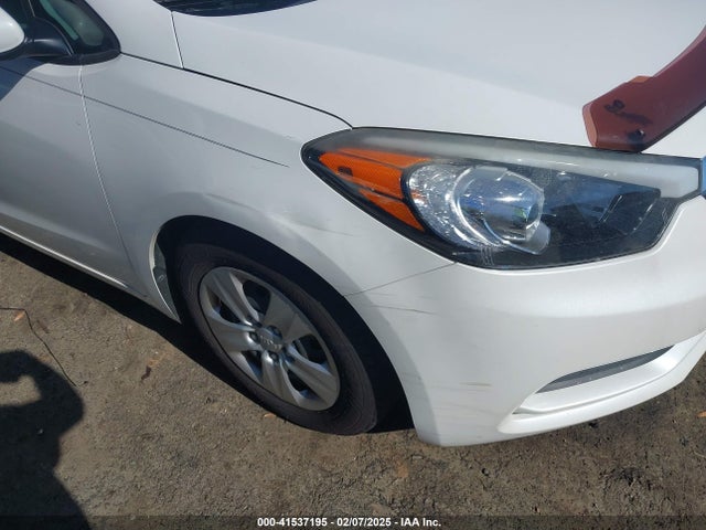 KIA FORTE LX 2016 KNAFX4A69G5523270 Image 6