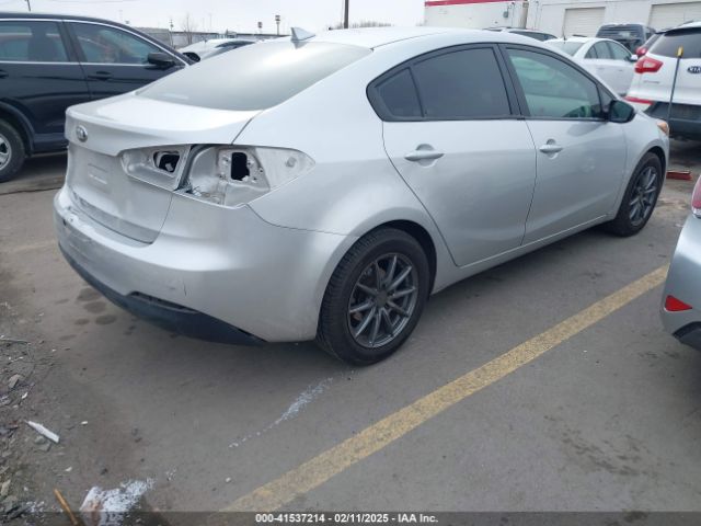 KNAFX4A66G5444347 KIA FORTE LX