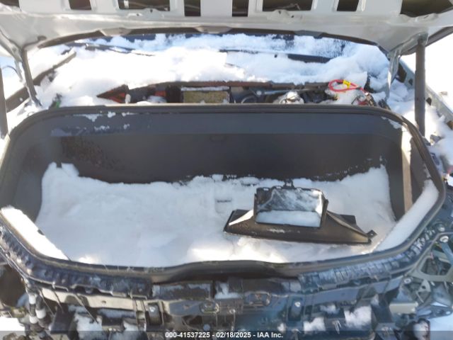 7PDSGABA6PN017830 Rivian R1s Adventure