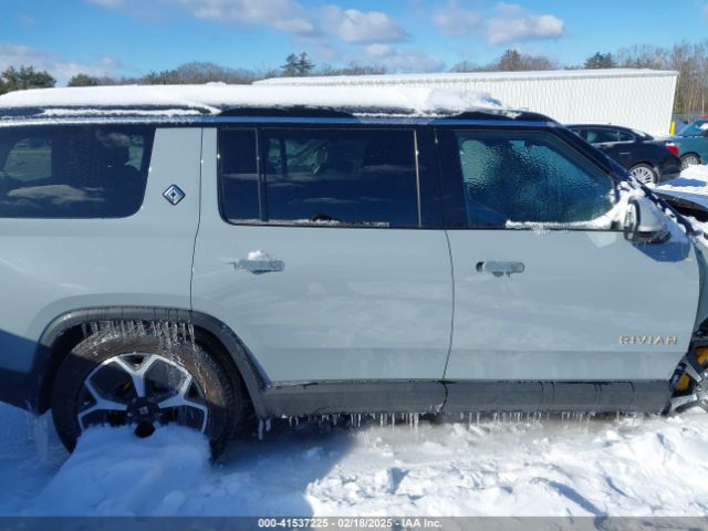 7PDSGABA6PN017830 Rivian R1s Adventure