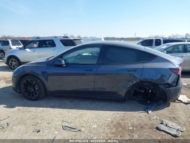 7SAYGDEE1PA099398 Tesla Model Y