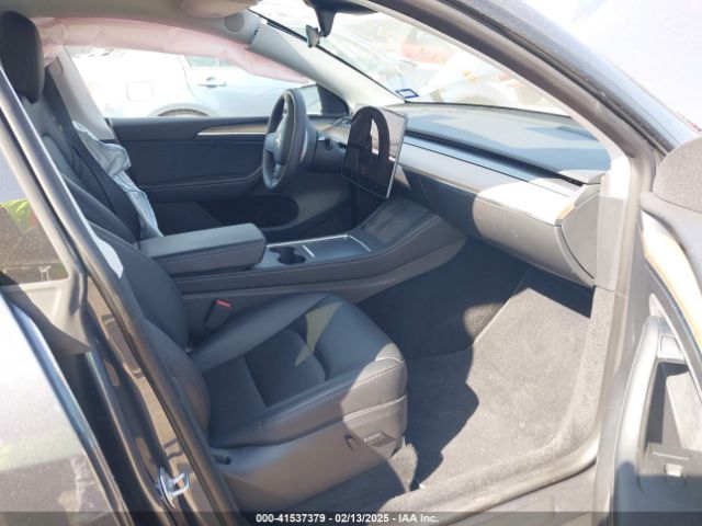 7SAYGDEE1PA099398 Tesla Model Y