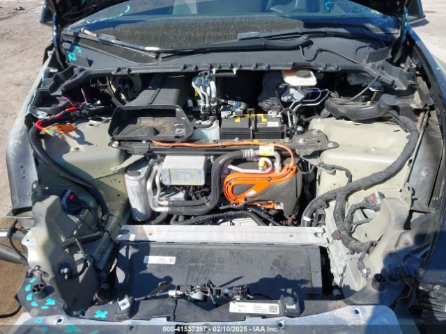 7SAYGDEE6NF313947 Tesla Model Y Long Range Dual Motor All-wheel Drive