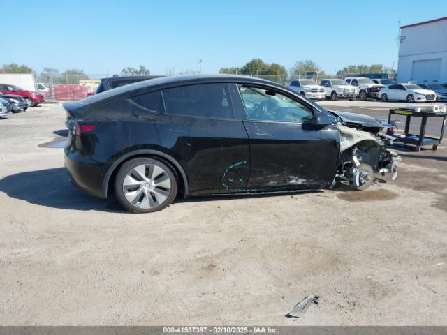 7SAYGDEE6NF313947 Tesla Model Y Long Range Dual Motor All-wheel Drive