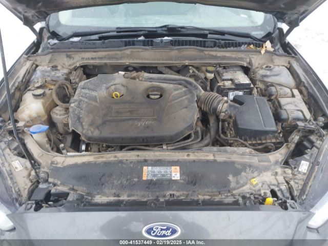 3FA6P0T96FR270834 Ford FUSION SE
