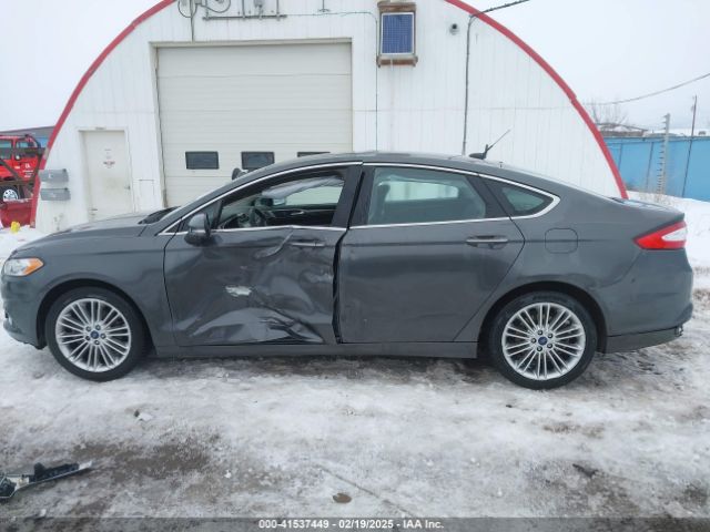 3FA6P0T96FR270834 Ford FUSION SE