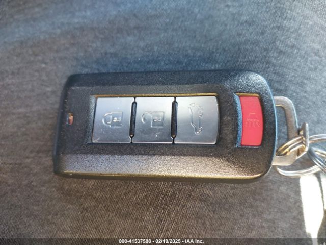 2017 MITSUBISHI OUTLANDER JA4AZ3A32HZ058147 Photo 10