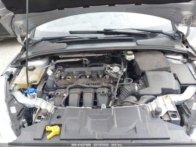 1FADP3N24HL251256 Ford Focus Titanium