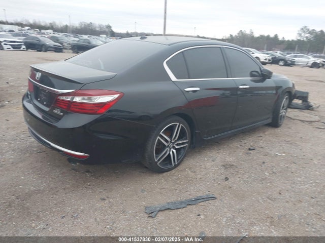 1HGCR3F98GA031240 Honda Accord Touring