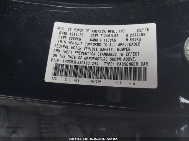 1HGCR3F98GA031240 Honda Accord Touring