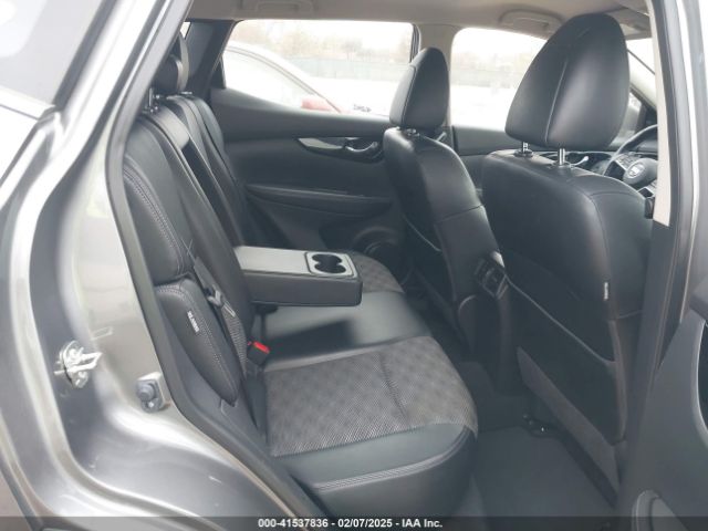 JN1BJ1BV0NW582239 Nissan Rogue Sport Sv Fwd Xtronic Cvt