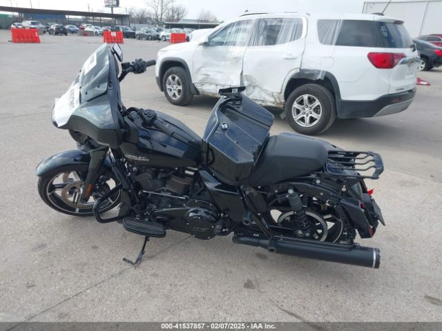 2024 HARLEY-DAVIDSON FLHX 1HD1KB716RB624460 Photo 8
