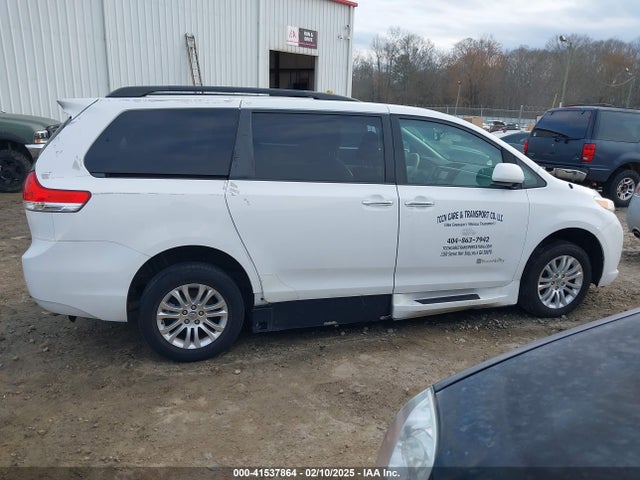Toyota Sienna Xle/limited 2014 5TDYK3DC0ES424592 Image 13