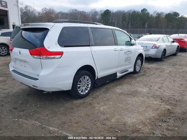 Toyota Sienna Xle/limited 2014 5TDYK3DC0ES424592 Image 4