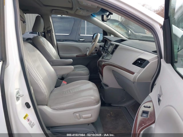 Toyota Sienna Xle/limited 2014 5TDYK3DC0ES424592 Image 5