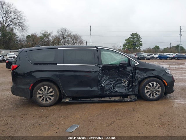 Chrysler Pacifica Hybrid Premium S Appearance Pkg/road Tripper/s Appearance Pkg/select 2024 2C4RC1S72RR144697 Image 14