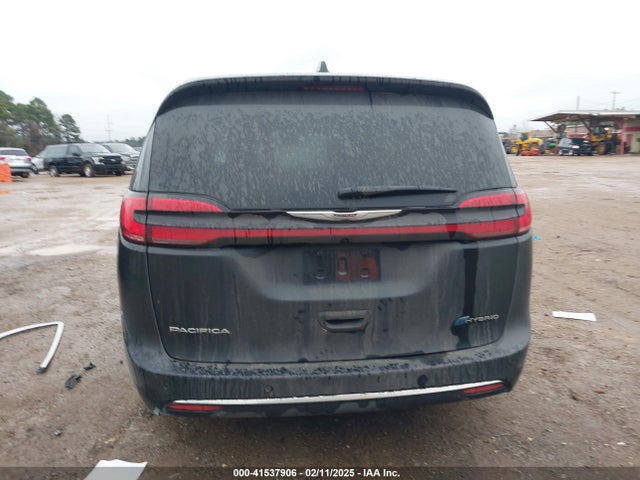 Chrysler Pacifica Hybrid Premium S Appearance Pkg/road Tripper/s Appearance Pkg/select 2024 2C4RC1S72RR144697 Image 17