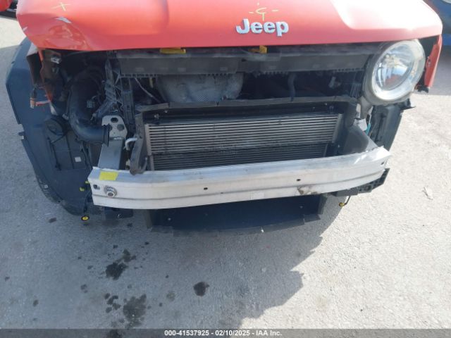 ZACCJBBB2JPH36048 Jeep Renegade Latitude 4x4