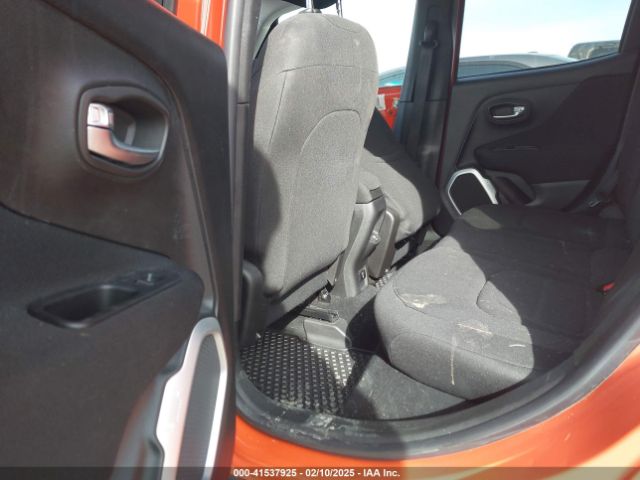 ZACCJBBB2JPH36048 Jeep Renegade Latitude 4x4