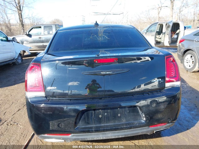 2C3CCAGG4FH909090 Chrysler 300 300s