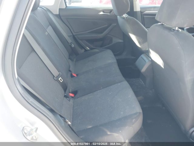 3VWC57BU0KM235020 Volkswagen Jetta 1.4t R-line/1.4t S/1.4t Se