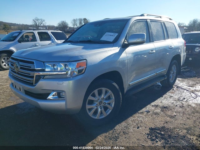 JTMCY7AJ6H4059466 Toyota Land Cruiser V8