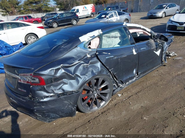 2019 TESLA MODEL S 5YJSA1E42KF332002 Photo 3