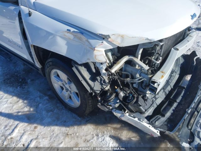 1C4NJCEA1GD769311 Jeep Compass Latitude