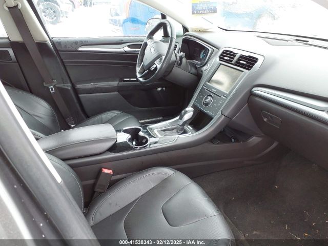 3FA6P0RU2ER168151 Ford Fusion Hybrid Titanium