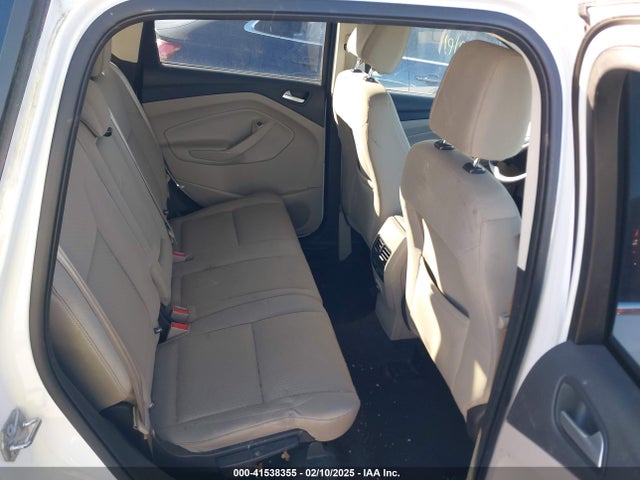 1FMCU9GD6HUC03053 Ford ESCAPE SE