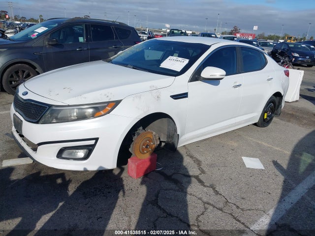 KIA Optima Lx 2015 5XXGM4A71FG481082 Image 2
