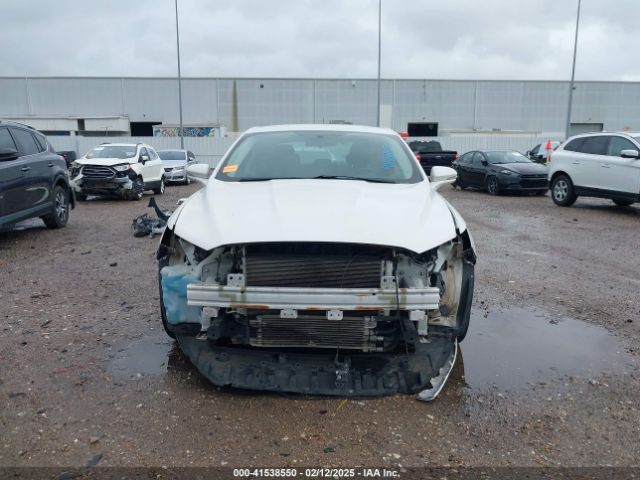 3FA6P0LU6GR289938 Ford Fusion Hybrid Se