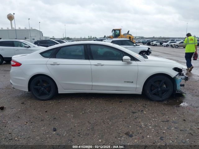 3FA6P0LU6GR289938 Ford Fusion Hybrid Se