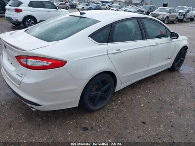 3FA6P0LU6GR289938 Ford Fusion Hybrid Se