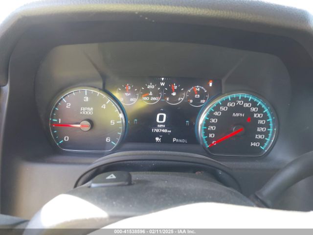 1GNSCCKC2JR166582 Chevrolet Tahoe Premier