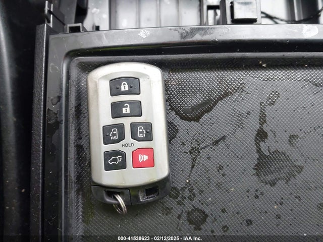 5TDXZ3DCXLS050058 Toyota Sienna Se/se Premium