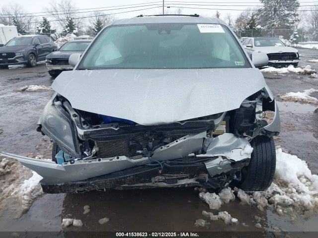 5TDXZ3DCXLS050058 Toyota Sienna Se/se Premium