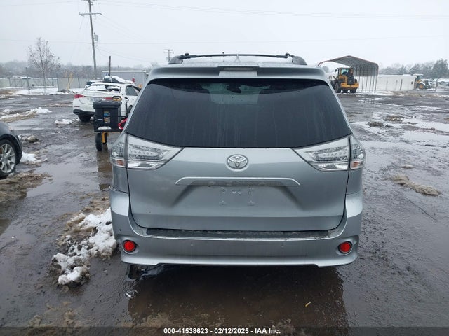 5TDXZ3DCXLS050058 Toyota Sienna Se/se Premium