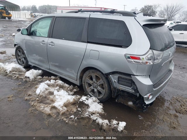 5TDXZ3DCXLS050058 Toyota Sienna Se/se Premium